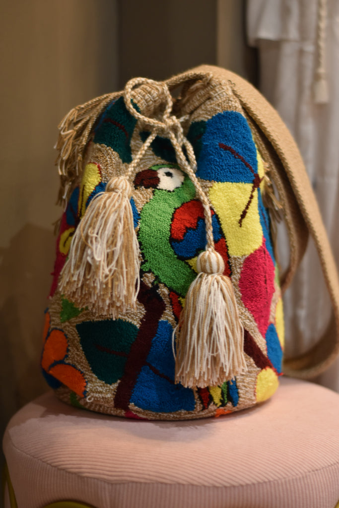 AVE CROSS BODY BAG