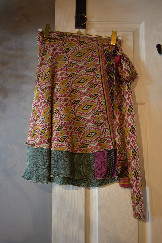 EVE WRAPPED REVERSIBLE MINI SKIRT